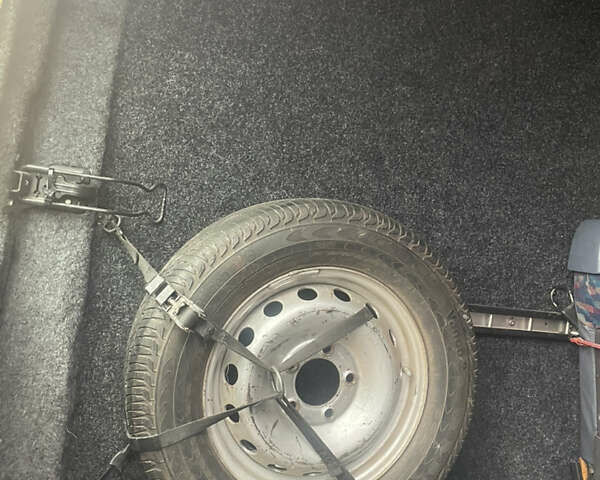 Серый Рено Мастер, объемом двигателя 2.5 л и пробегом 560 тыс. км за 7900 $, фото 12 на Automoto.ua