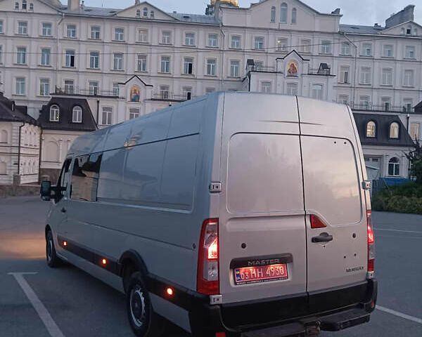 Серый Рено Мастер, объемом двигателя 0 л и пробегом 412 тыс. км за 16200 $, фото 4 на Automoto.ua