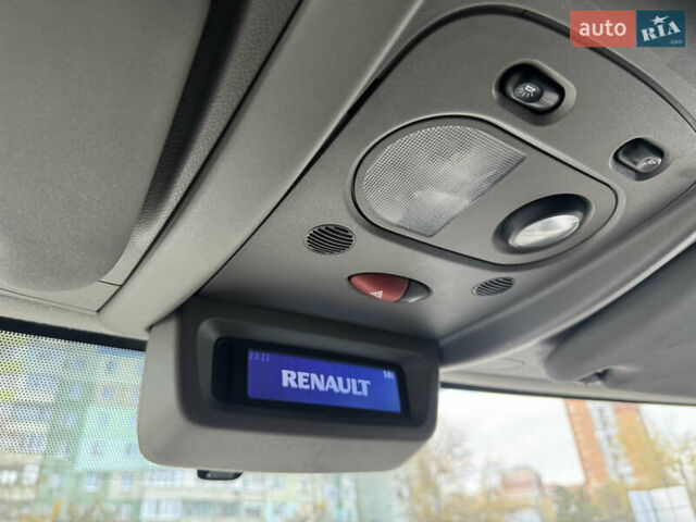 Рено Мастєр 2014 у Полтаві на Automoto.ua Сірий Рено Мастєр, об'ємом двигуна 2.3 л та пробігом 391 тис. км за 17500 $, фото 33 на Automoto.ua