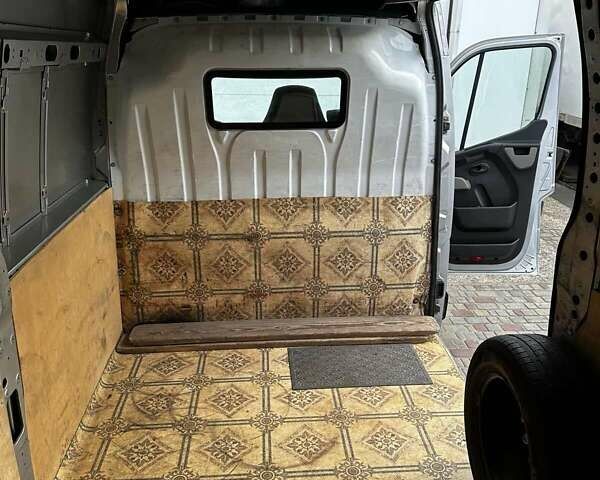 Сірий Рено Мастєр, об'ємом двигуна 2.3 л та пробігом 210 тис. км за 15300 $, фото 24 на Automoto.ua