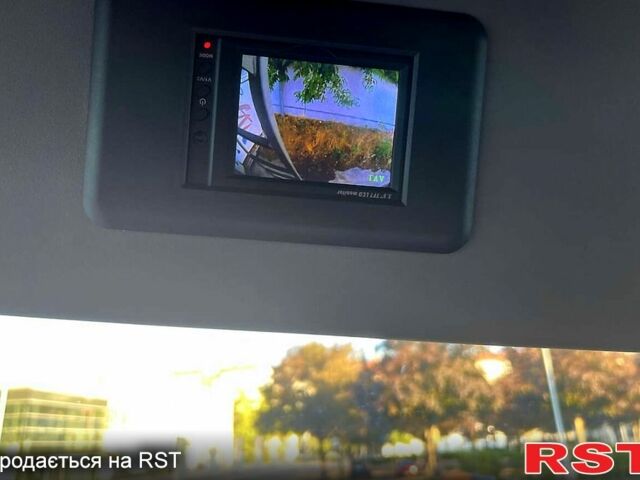 Рено Мастєр 2015 у Мерефа на Automoto.ua Сірий Рено Мастєр, об'ємом двигуна 2.3 л та пробігом 137 тис. км за 22000 $, фото 11 на Automoto.ua