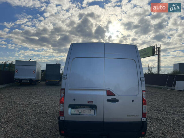 Сірий Рено Мастєр, об'ємом двигуна 2.3 л та пробігом 246 тис. км за 17600 $, фото 5 на Automoto.ua