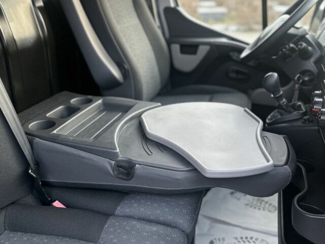 Сірий Рено Мастєр, об'ємом двигуна 2.3 л та пробігом 272 тис. км за 17300 $, фото 7 на Automoto.ua