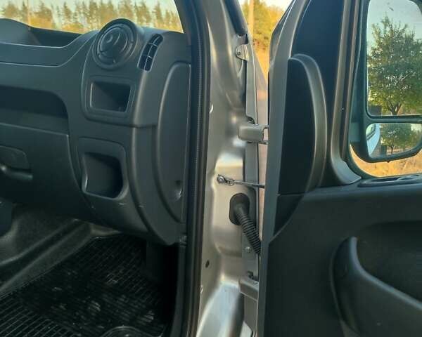 Рено Мастєр 2019 у Балаклее на Automoto.ua Сірий Рено Мастєр, об'ємом двигуна 2.3 л та пробігом 220 тис. км за 17500 $, фото 36 на Automoto.ua