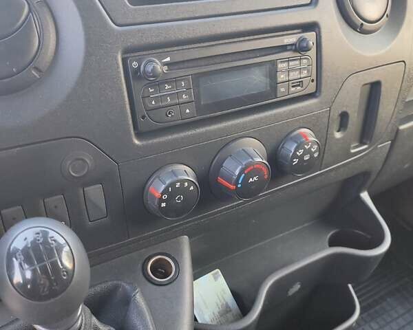 Рено Мастєр 2019 у Балаклее на Automoto.ua Сірий Рено Мастєр, об'ємом двигуна 2.3 л та пробігом 220 тис. км за 17500 $, фото 46 на Automoto.ua