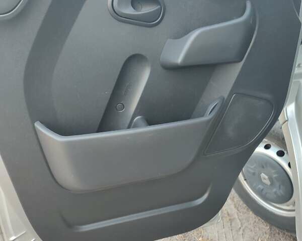 Рено Мастєр 2019 у Балаклее на Automoto.ua Сірий Рено Мастєр, об'ємом двигуна 2.3 л та пробігом 220 тис. км за 17500 $, фото 42 на Automoto.ua