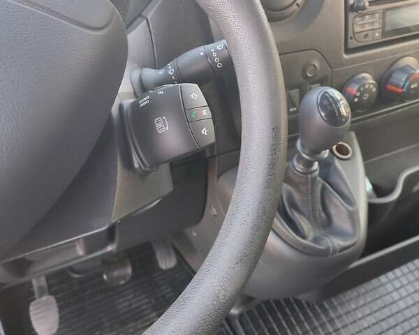 Рено Мастєр 2019 у Балаклее на Automoto.ua Сірий Рено Мастєр, об'ємом двигуна 2.3 л та пробігом 220 тис. км за 17500 $, фото 47 на Automoto.ua