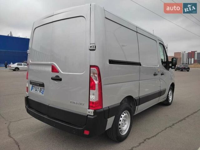 Серый Рено Мастер, объемом двигателя 2.3 л и пробегом 91 тыс. км за 18300 $, фото 15 на Automoto.ua