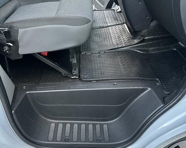 Рено Мастєр 2020 у Ковель на Automoto.ua Сірий Рено Мастєр, об'ємом двигуна 2.3 л та пробігом 235 тис. км за 20200 $, фото 49 на Automoto.ua