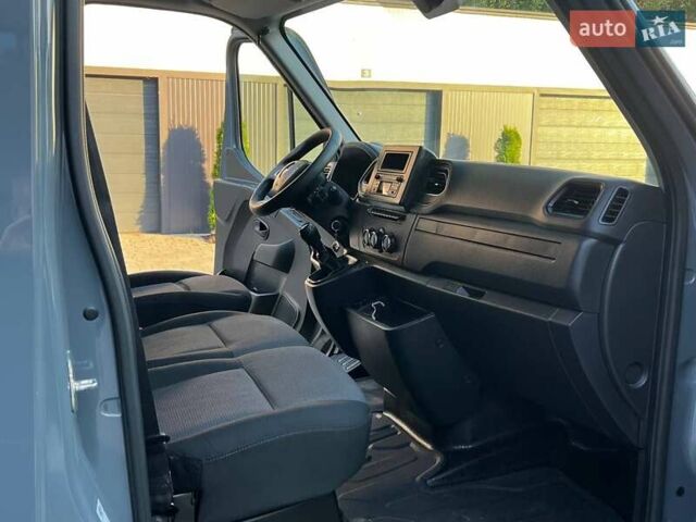 Серый Рено Мастер, объемом двигателя 2.3 л и пробегом 214 тыс. км за 22999 $, фото 31 на Automoto.ua