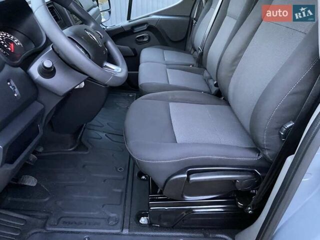 Рено Мастєр 2022 у Ковель на Automoto.ua Сірий Рено Мастєр, об'ємом двигуна 2.3 л та пробігом 191 тис. км за 21987 $, фото 45 на Automoto.ua