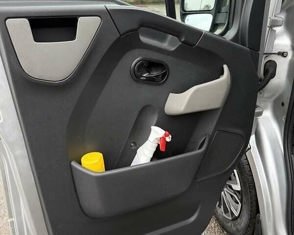 Сірий Рено Мастєр, об'ємом двигуна 2.3 л та пробігом 320 тис. км за 19000 $, фото 13 на Automoto.ua