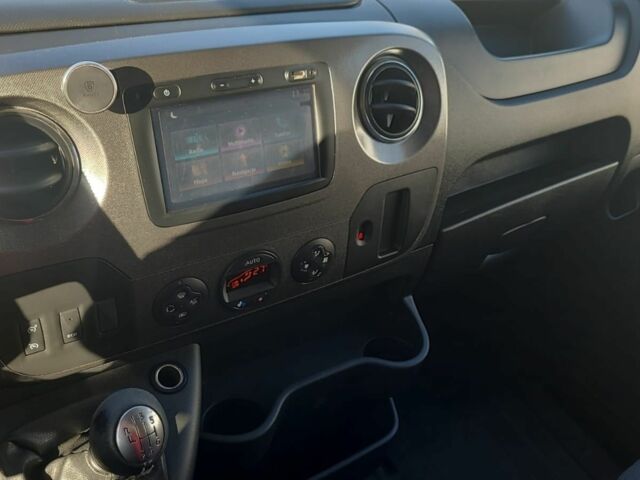 Сірий Рено Мастєр, об'ємом двигуна 2.3 л та пробігом 180 тис. км за 9700 $, фото 5 на Automoto.ua