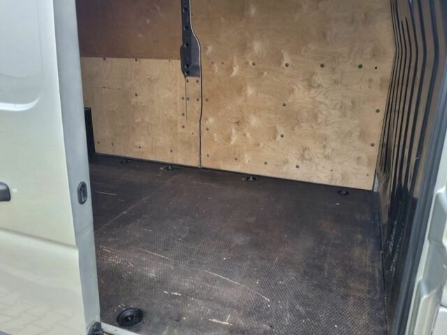 Сірий Рено Мастєр, об'ємом двигуна 2.3 л та пробігом 180 тис. км за 9700 $, фото 4 на Automoto.ua