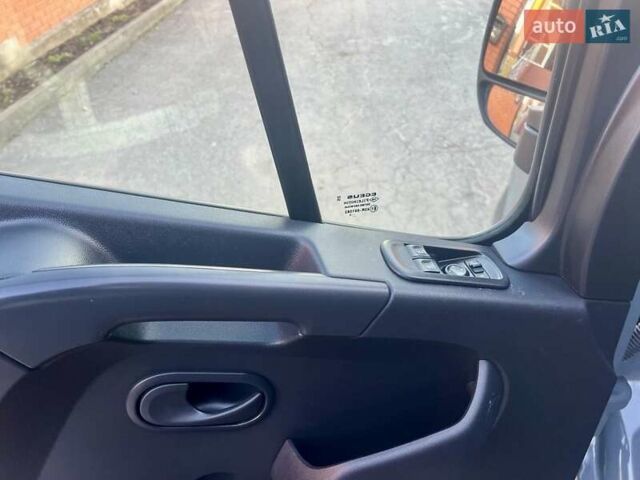 Сірий Рено Мастєр, об'ємом двигуна 2.3 л та пробігом 206 тис. км за 26399 $, фото 12 на Automoto.ua