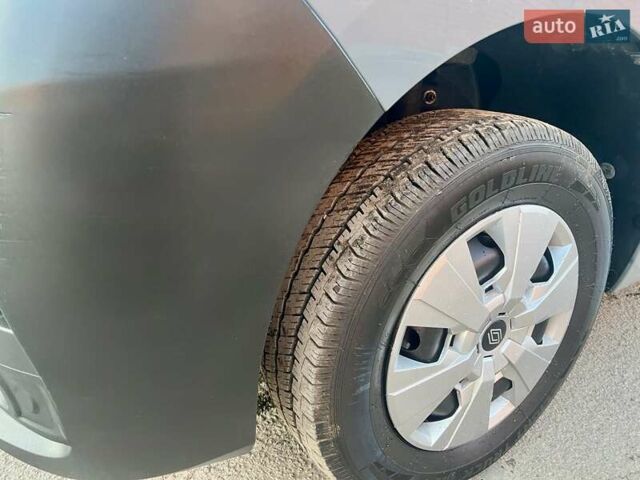 Сірий Рено Мастєр, об'ємом двигуна 2.3 л та пробігом 206 тис. км за 26399 $, фото 6 на Automoto.ua