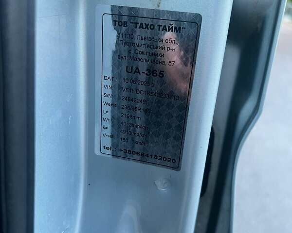 Сірий Рено Мастєр, об'ємом двигуна 2.46 л та пробігом 690 тис. км за 12500 $, фото 52 на Automoto.ua