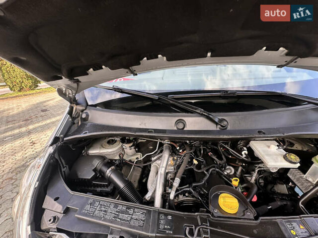 Сірий Рено Мастєр, об'ємом двигуна 2.3 л та пробігом 236 тис. км за 17500 $, фото 32 на Automoto.ua