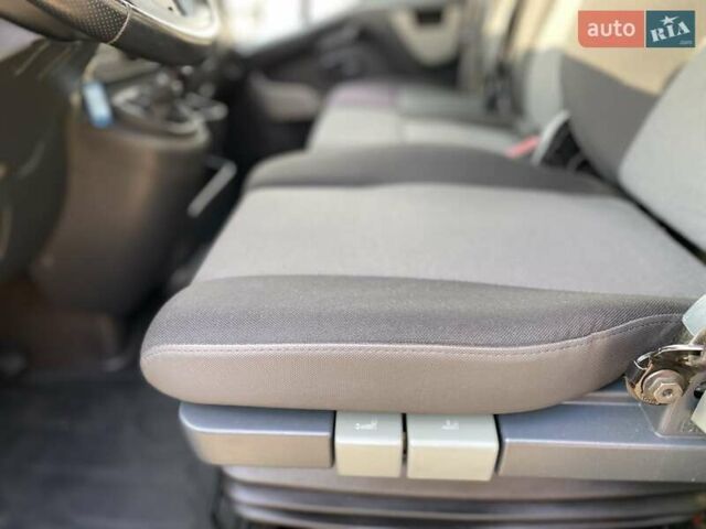 Сірий Рено Мастєр, об'ємом двигуна 2.3 л та пробігом 287 тис. км за 19990 $, фото 49 на Automoto.ua