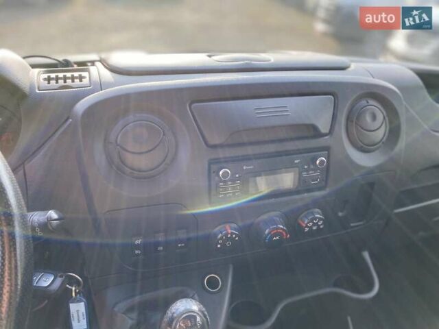 Сірий Рено Мастєр, об'ємом двигуна 2.3 л та пробігом 287 тис. км за 19990 $, фото 47 на Automoto.ua