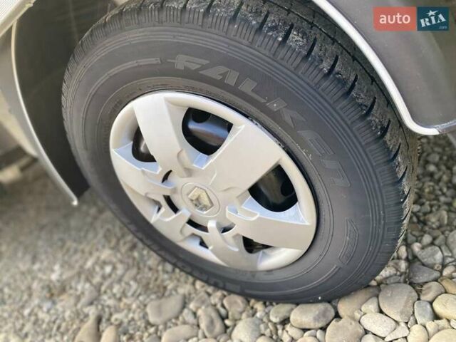 Сірий Рено Мастєр, об'ємом двигуна 2.3 л та пробігом 287 тис. км за 19990 $, фото 31 на Automoto.ua