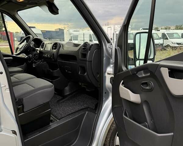 Серый Рено Мастер, объемом двигателя 2.3 л и пробегом 280 тыс. км за 24800 $, фото 28 на Automoto.ua