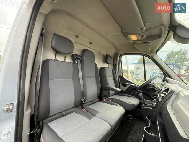 Серый Рено Мастер, объемом двигателя 2.3 л и пробегом 280 тыс. км за 24800 $, фото 31 на Automoto.ua