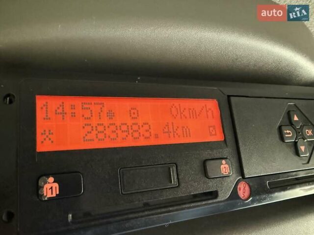 Серый Рено Мастер, объемом двигателя 2.3 л и пробегом 280 тыс. км за 24800 $, фото 25 на Automoto.ua