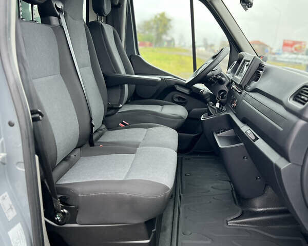 Сірий Рено Мастєр, об'ємом двигуна 2.3 л та пробігом 260 тис. км за 35500 $, фото 41 на Automoto.ua