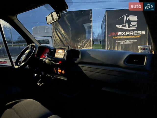 Серый Рено Мастер, объемом двигателя 2.3 л и пробегом 110 тыс. км за 35500 $, фото 20 на Automoto.ua