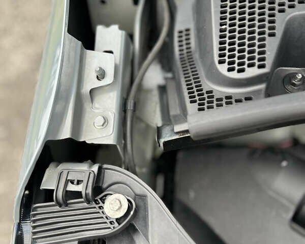 Сірий Рено Мастєр, об'ємом двигуна 2.3 л та пробігом 260 тис. км за 35500 $, фото 38 на Automoto.ua