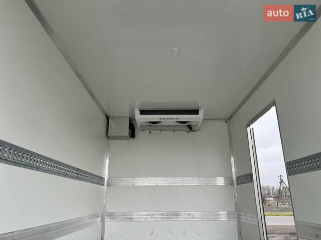 Сірий Рено Мастєр, об'ємом двигуна 2.3 л та пробігом 260 тис. км за 35500 $, фото 18 на Automoto.ua