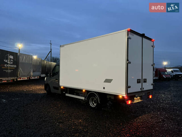 Серый Рено Мастер, объемом двигателя 2.3 л и пробегом 110 тыс. км за 35500 $, фото 3 на Automoto.ua