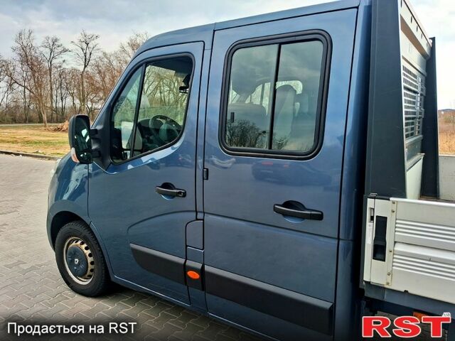 Серый Рено Мастер, объемом двигателя 2.3 л и пробегом 124 тыс. км за 18500 $, фото 2 на Automoto.ua