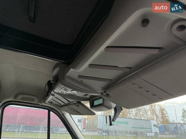 Сірий Рено Мастєр, об'ємом двигуна 2.3 л та пробігом 500 тис. км за 12000 $, фото 15 на Automoto.ua