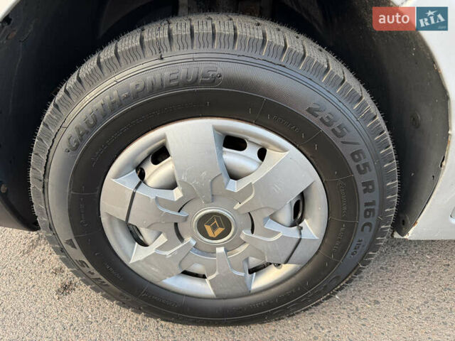 Сірий Рено Мастєр, об'ємом двигуна 2.3 л та пробігом 500 тис. км за 12000 $, фото 8 на Automoto.ua