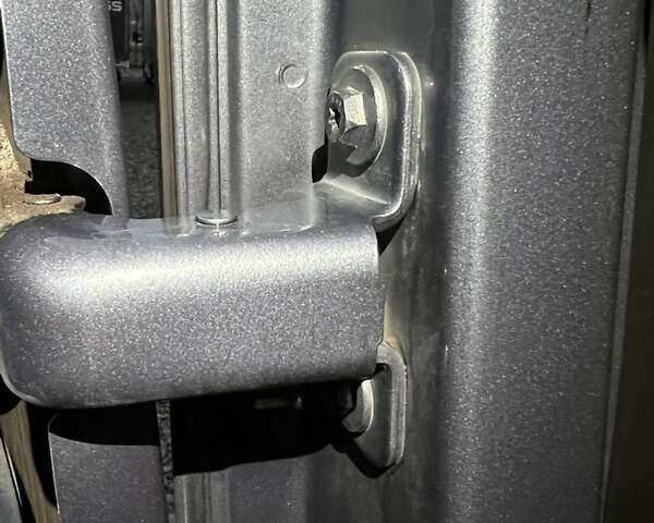 Серый Рено Мастер, объемом двигателя 2.3 л и пробегом 215 тыс. км за 17500 $, фото 24 на Automoto.ua