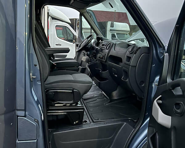 Серый Рено Мастер, объемом двигателя 2.3 л и пробегом 215 тыс. км за 17500 $, фото 26 на Automoto.ua