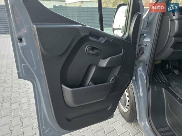 Серый Рено Мастер, объемом двигателя 2.3 л и пробегом 320 тыс. км за 21700 $, фото 16 на Automoto.ua