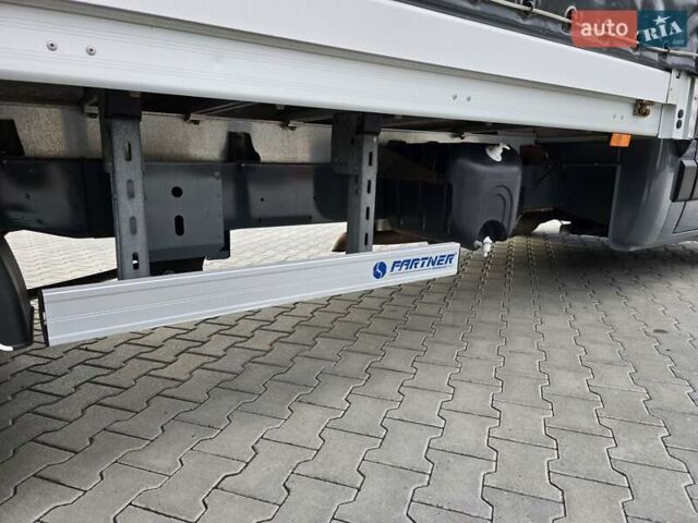 Серый Рено Мастер, объемом двигателя 2.3 л и пробегом 280 тыс. км за 21800 $, фото 19 на Automoto.ua