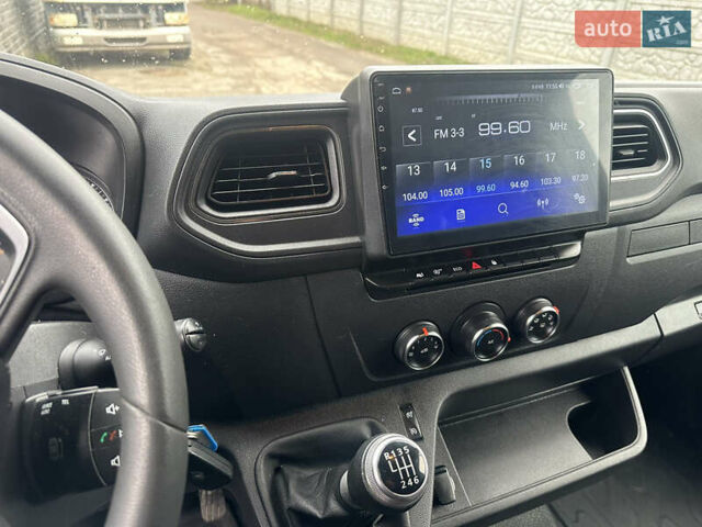 Серый Рено Мастер, объемом двигателя 2.3 л и пробегом 488 тыс. км за 22000 $, фото 25 на Automoto.ua