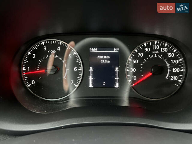 Серый Рено Мастер, объемом двигателя 2.3 л и пробегом 289 тыс. км за 18800 $, фото 9 на Automoto.ua