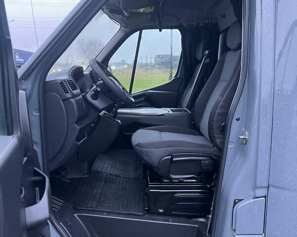 Серый Рено Мастер, объемом двигателя 2.3 л и пробегом 170 тыс. км за 21700 $, фото 27 на Automoto.ua