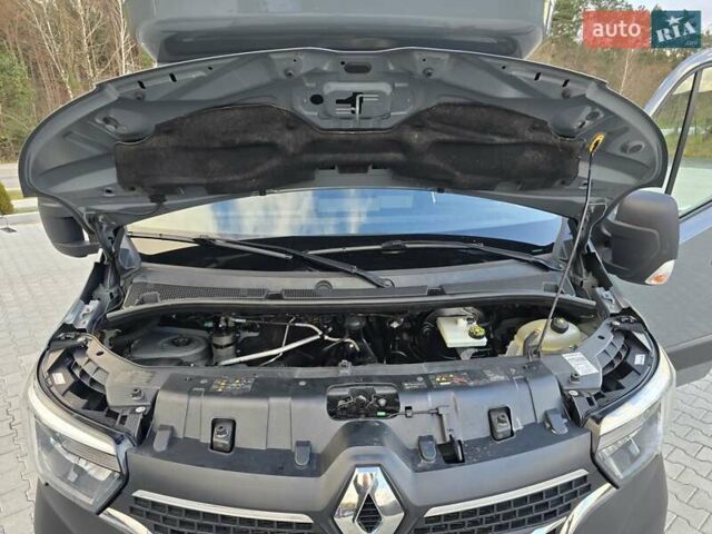 Серый Рено Мастер, объемом двигателя 2.3 л и пробегом 280 тыс. км за 21800 $, фото 38 на Automoto.ua