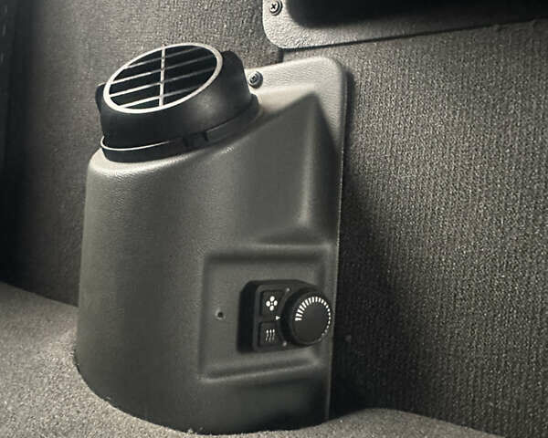 Серый Рено Мастер, объемом двигателя 2.3 л и пробегом 488 тыс. км за 22000 $, фото 39 на Automoto.ua