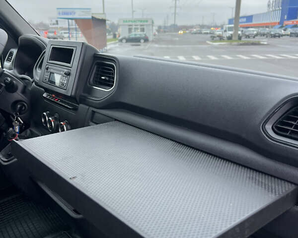 Серый Рено Мастер, объемом двигателя 2.3 л и пробегом 182 тыс. км за 17999 $, фото 31 на Automoto.ua