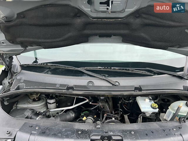 Серый Рено Мастер, объемом двигателя 2.3 л и пробегом 289 тыс. км за 18800 $, фото 14 на Automoto.ua