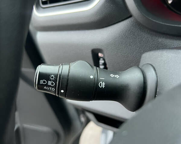 Серый Рено Мастер, объемом двигателя 2.3 л и пробегом 182 тыс. км за 17999 $, фото 21 на Automoto.ua