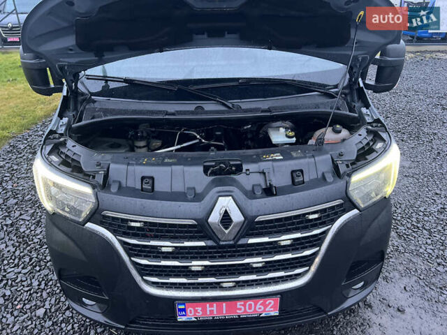 Серый Рено Мастер, объемом двигателя 2.3 л и пробегом 170 тыс. км за 21700 $, фото 29 на Automoto.ua