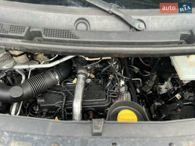 Серый Рено Мастер, объемом двигателя 2.3 л и пробегом 170 тыс. км за 21900 $, фото 28 на Automoto.ua